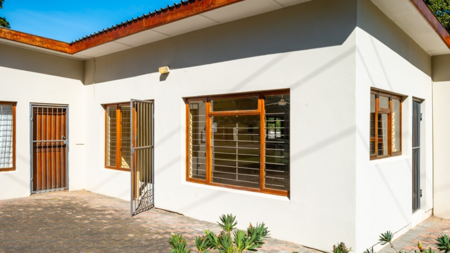 5 Bedroom Property for Sale in Sedgefield Central Western Cape